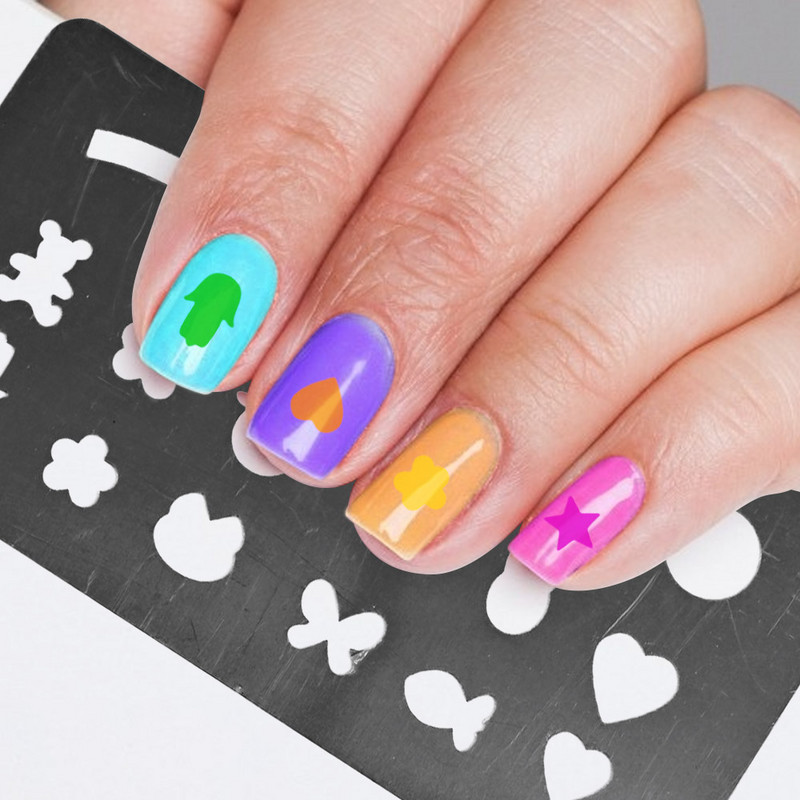 1 db új üreges körömdíszítő bélyegzőlap 4 minta egyszerű tervezésű sablonokhoz Geometrikus manikűr nyomdai stencil 12*6cm