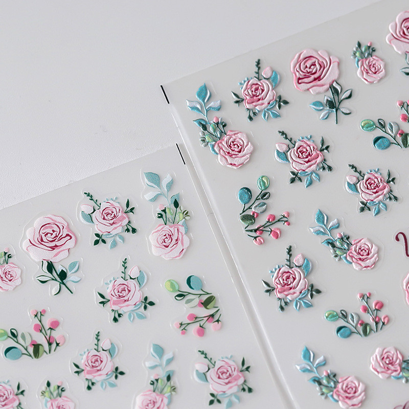 Ακρυλικό χαραγμένο αυτοκόλλητο νυχιών Μεγάλα ροζ λουλούδια Πράσινα φύλλα Αυτοκόλλητα συρόμενα νυχιών μεταφοράς περιτυλίγματα Μανικιούρ μεμβράνη Z0666
