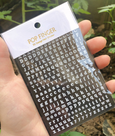 Fekete fehér betűkkel körömdíszítő matrica absztrakt arccímke csúszkák körömdíszítéshez barkácsolás Word Design UV gél varázslatok