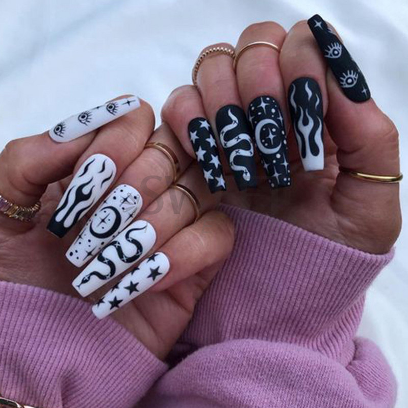 3D Witchy Naels Simples Leegid Täht Kuu Madu Kleebised Mustvalge Disain Joon Graffiti Nail Art Decor Kleebised Maniküür SAF