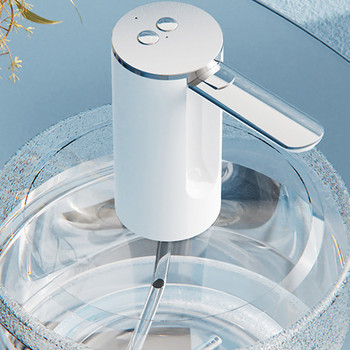 Помпа за бутилирана вода USB акумулаторна автоматична помпа за диспенсър за вода Сгъваема интелигентна количествена помпа за бутилирана вода Foy Home