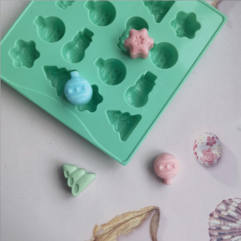 16 süvend šokolaadi želee vorm Lumememm jõulupuu sukad kellukesi šokolaadi Peokoogi kaunistamise tööriistad DIY silikoonvorm G