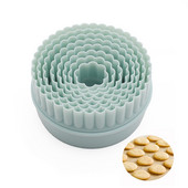 Kahepoolsed ümmargused küpsiselõikurid Küpsiselõikurid Plastikust küpsisepressid kurvilise servaga Fondant-lõikurid küpsisetööriistad 0857