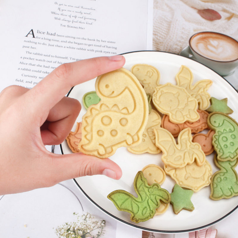 4 tk / komplekt dinosauruse küpsisekolb lõikur Multikas küpsetusvorm küpsise tempel biskviitvorm looma kuju küpsise lõikurid küpsetustööriistad