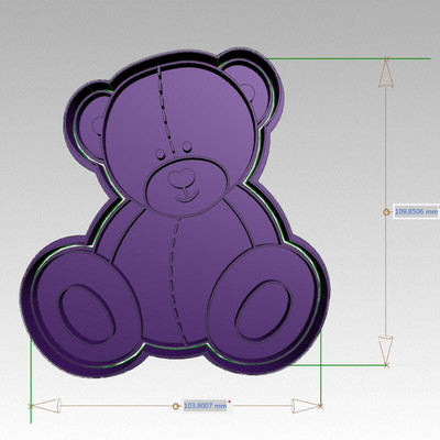 Armas istuv Baby Bear küpsiselõikur ja tempel beebi sünnipäeva duši jaoks.