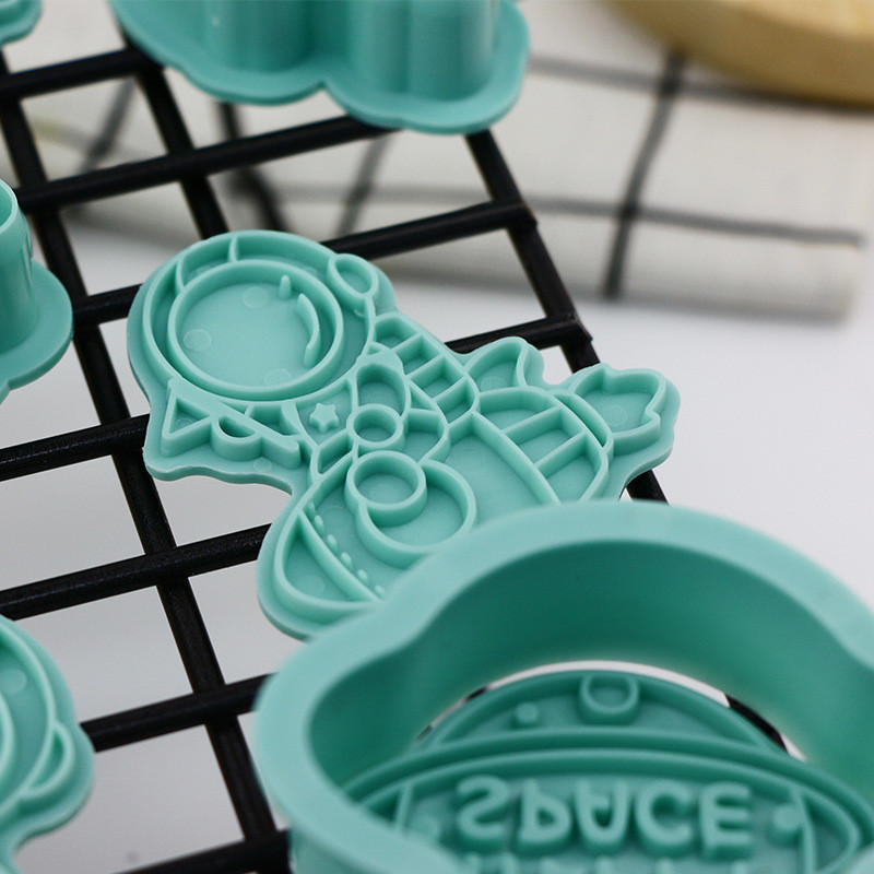 6 tk Space Astronaut küpsiselõikuri komplekt Kosmosemehe astronauti kujuga multikas Vajutatav küpsisevorm küpsisetempliga külmutusküpsise tööriist