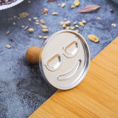 Φόρμα για μπισκότο από κράμα ψευδαργύρου DIY Smiling Face Shape Επιδόρπιο Διακοσμητικό κέικ Φόρμα λουλουδιών Κόφτης για μπισκότα Εργαλεία ψησίματος Αξεσουάρ