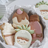 Lastepäeva küpsiselõikur maasikapudel Jäätise kuju Kujutatud küpsisevormid Fondant koogi kaunistamiseks tööriistad Sugarcraft