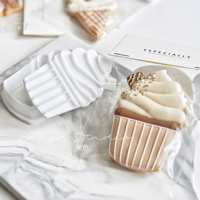 Lastepäeva küpsiselõikur maasikapudel Jäätise kuju Kujutatud küpsisevormid Fondant koogi kaunistamiseks tööriistad Sugarcraft