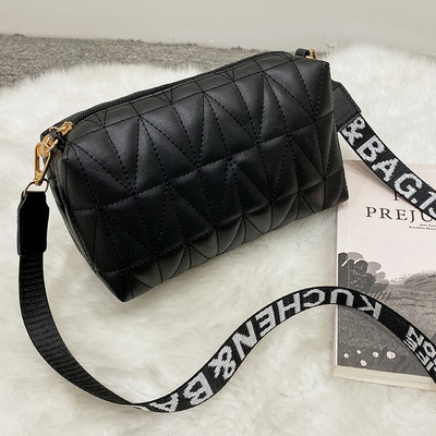 2022 г. Малка чанта Messenger за жени Trend Lingge Embroidery Camera Женска мода Дамски чанти през рамо Crossbody Чанта за мобилен телефон