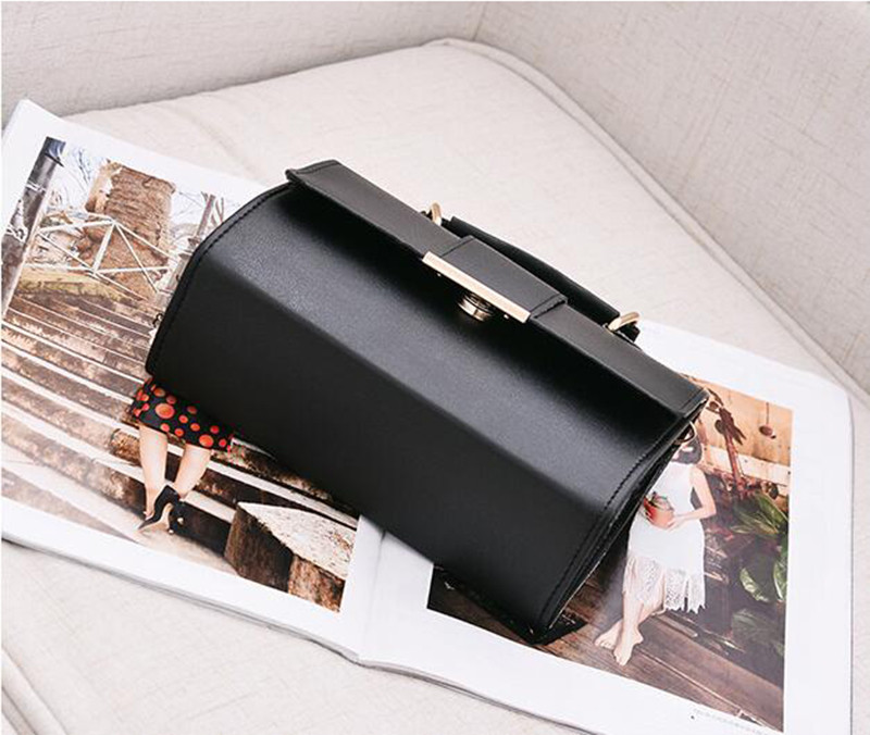 Driga 2022 suvemood Naiste kott Nahast käekotid PU-õlakott Väikesed klapiga põikkotid naiste käekotid