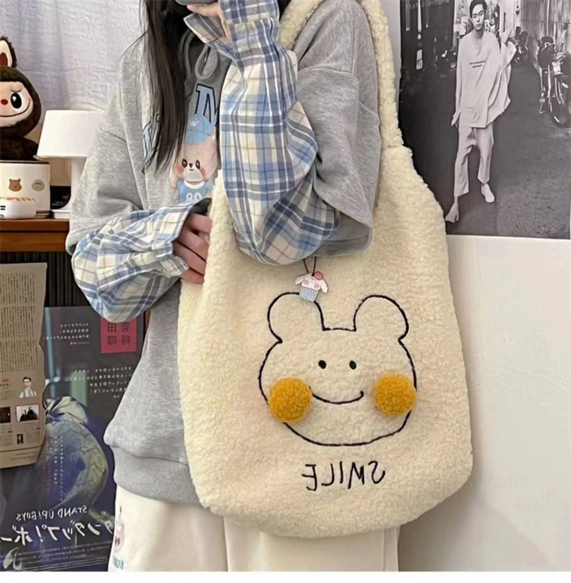 Uus talvine pehme plüüsist kandekott naiste multifilmi tikandiga lambakarva imitatsiooniga õlakott naistele 2022. aasta ostukott Bolsa