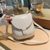 Új női válltáska Hot Sale Pu Kis Retro Egyszerű Patkócsomag Szíj Design Fő női futártáskák