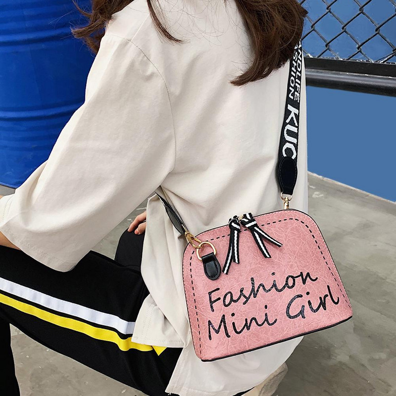 Kaasaskantavad Shell Crossbody kotid Väikeste tähtedega Trükkimine Patchwork PU nahast käekotid Vabaaja õlakotid puhkuseks