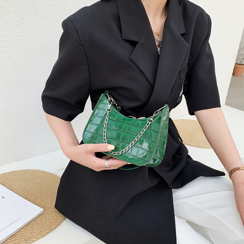 2021 INS Fashion Naiste alligaatorimustriga väikesed õlakotid Pehmest PU-nahast kaenlaaluste kotid Bolsa naiste paks kettkott