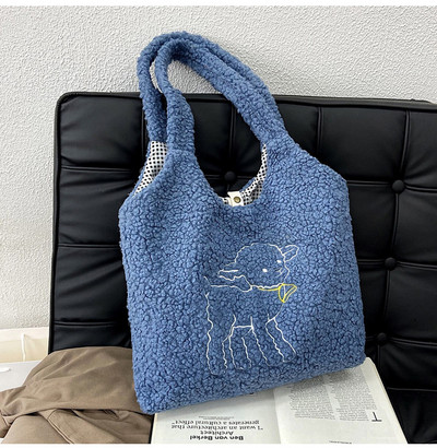 Дамска плюшена чанта с голям капацитет 2022 Зимна чанта през рамо Литературна чанта Дамски чанти от агнешка вълна Дамска мека, сладка чанта с мече