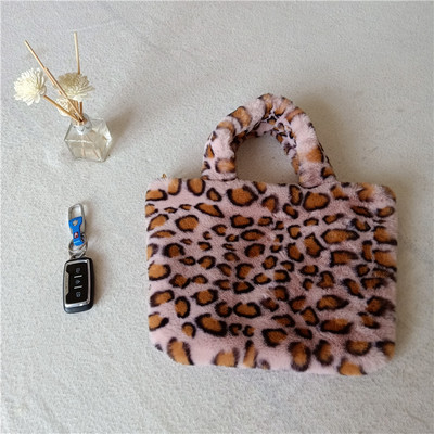 Χαριτωμένη γυναικεία βελούδινη τσάντα ώμου Μαλακή ψεύτικη γούνα Γυναικεία αλυσίδα τσάντες αγγελιαφόρου μόδας Γυναικείες μικρές τσάντες τσάντες Bolsas