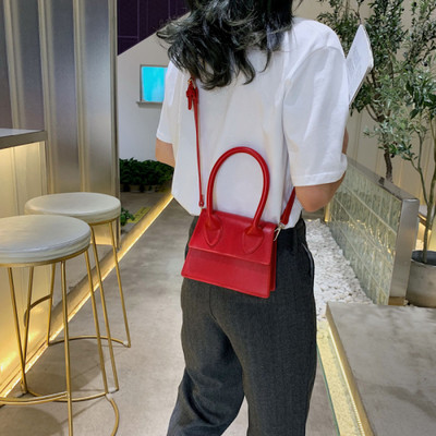 UUED Mini Pu nahast Crossbody kotid naistele Väike kandiline kott Õlakott Naiste rahakotid ja käekotid Bolsa Feminina