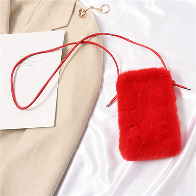 2023. aasta lihtne talvine kunstkarusnahast põikkott naistele Väikesed ühevärvilised mobiiltelefonikotid Mini välistingimustes kasutatav reisikott