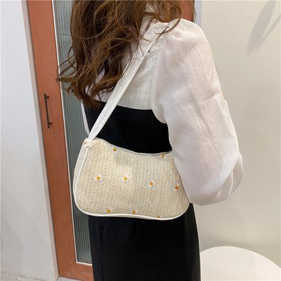 2022. aasta populaarne suvine õlgedest kootud kott Naiste lääne stiilis pitslilledega kootud kott Lihtne naiste õlakott kaenlaalusele