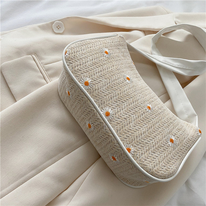 2022. aasta populaarne suvine õlgedest kootud kott Naiste lääne stiilis pitslilledega kootud kott Lihtne naiste õlakott kaenlaalusele