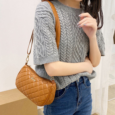 2022 ühe õlaga Messenger Bag kett Lihtne Crossbody kott Uus mood Lingge Shell kott kontrastvärviga naiste käekott