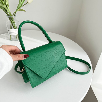 Új dizájnú, divatos válltáska tömör Pu bőr kereszttestű táskák nőknek, kis füles kézitáskák hölgyeknek