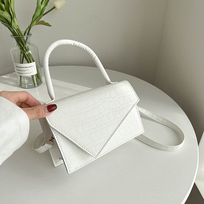 Új dizájnú, divatos válltáska tömör Pu bőr kereszttestű táskák nőknek, kis füles kézitáskák hölgyeknek