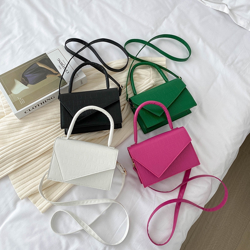 Új dizájnú, divatos válltáska tömör Pu bőr kereszttestű táskák nőknek, kis füles kézitáskák hölgyeknek