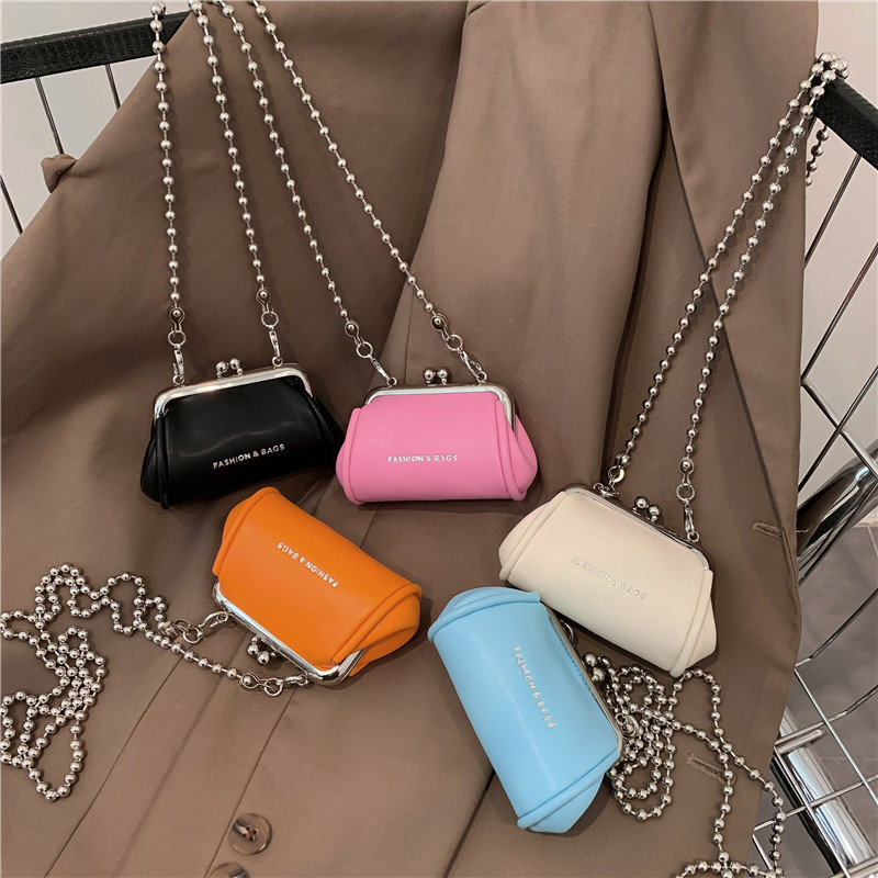 MINI PU nahast koorega kotid naistele 2022 Keti disainiga Luksuslik käekotid Naiste reisikotid ja rahakotid Sac A Main Femme