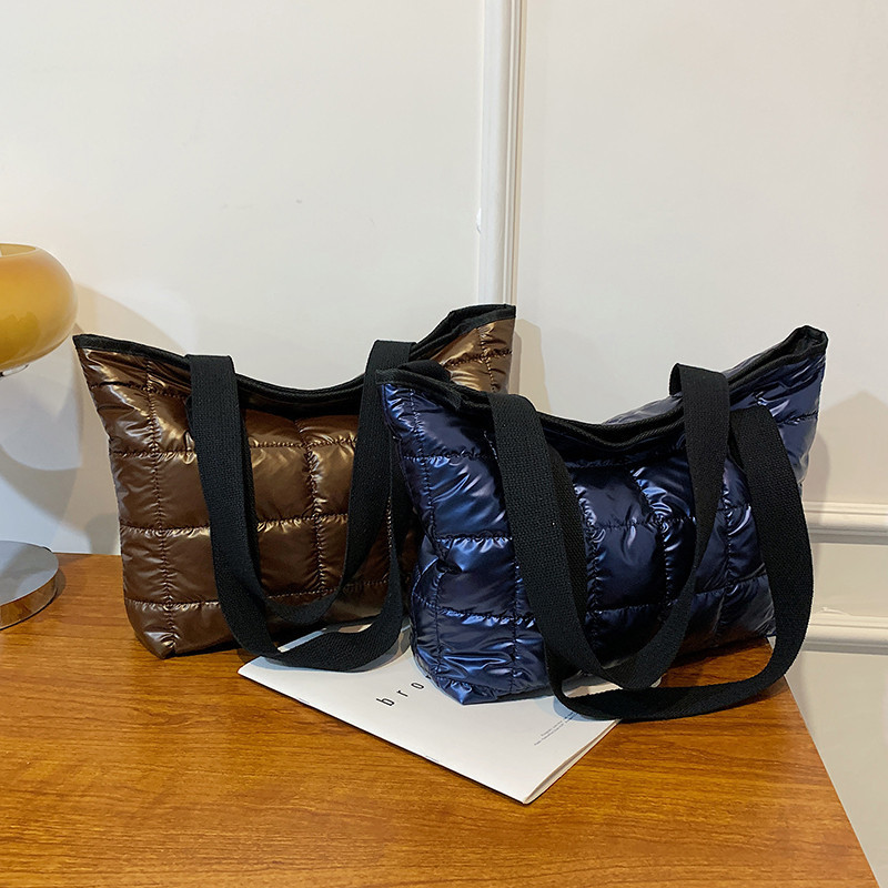 Geantă tote de iarnă pentru femei pentru navetă, geantă căptușită în jos, de mare capacitate, pentru femei, de culoare solidă, matlasată, în carouri, genți de umăr din nailon 2023