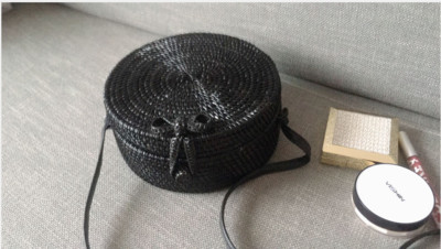 2022 INS Δημοφιλείς γυναικείες χειροποίητες στρογγυλή τσάντα ώμου παραλίας Bali Circle ψάθινες τσάντες καλοκαιρινές υφαντές τσάντες από ρατάν Γυναικεία τσάντα αγγελιοφόρου