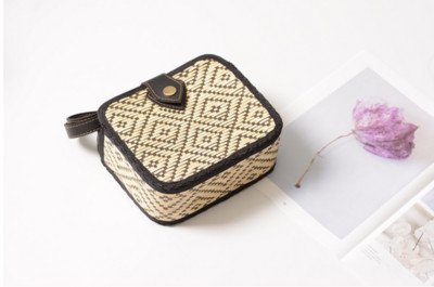 2022 INS Δημοφιλείς γυναικείες χειροποίητες στρογγυλή τσάντα ώμου παραλίας Bali Circle ψάθινες τσάντες καλοκαιρινές υφαντές τσάντες από ρατάν Γυναικεία τσάντα αγγελιοφόρου