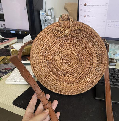 2022 INS Δημοφιλείς γυναικείες χειροποίητες στρογγυλή τσάντα ώμου παραλίας Bali Circle ψάθινες τσάντες καλοκαιρινές υφαντές τσάντες από ρατάν Γυναικεία τσάντα αγγελιοφόρου