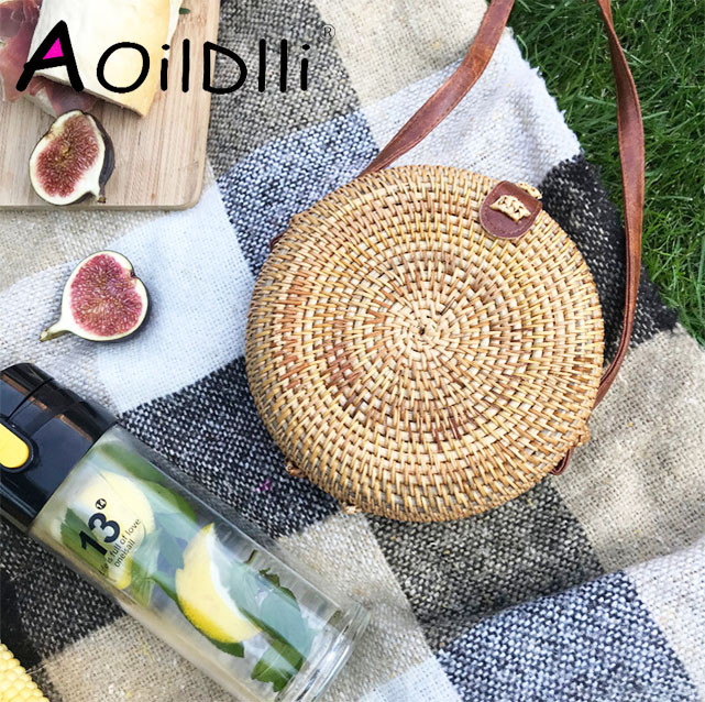 2022 INS Δημοφιλείς γυναικείες χειροποίητες στρογγυλή τσάντα ώμου παραλίας Bali Circle ψάθινες τσάντες καλοκαιρινές υφαντές τσάντες από ρατάν Γυναικεία τσάντα αγγελιοφόρου