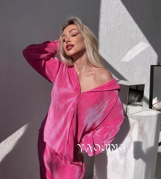 Naiste kaheosaline komplekt