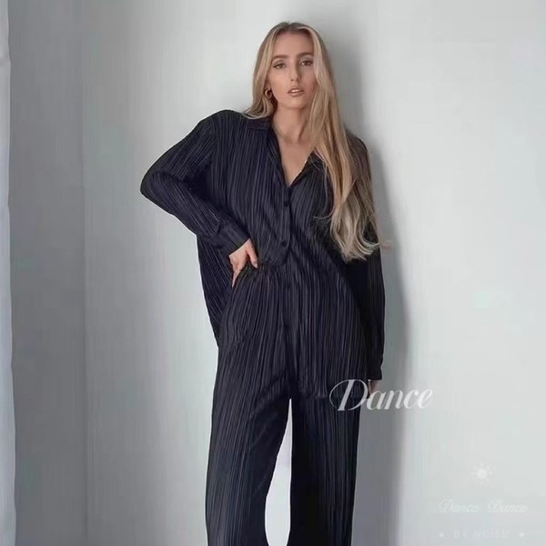 Naiste kaheosaline komplekt