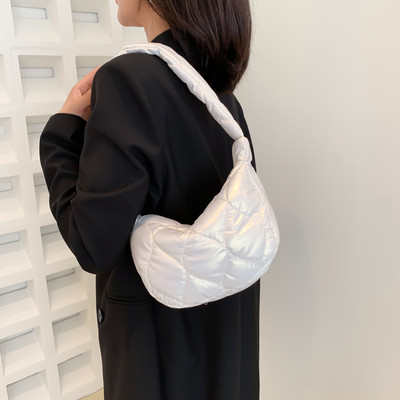 Зимна памучно подплатена чанта за жени 2022 г. Решетъчна ватирана дамска чанта Голяма женска голяма чанта Чанта с пера Пух Дамски пазарски чанти за скитници