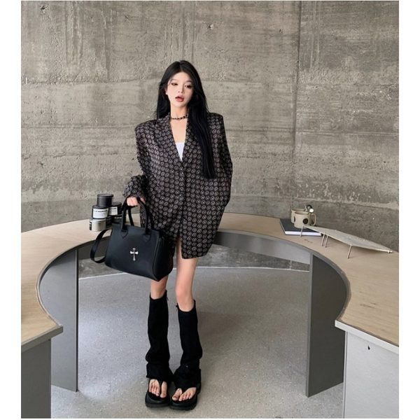 Ženska satenska jakna - široki model