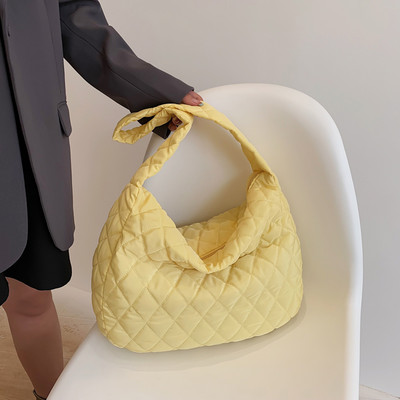 2022 Lattice Poșetă de iarnă Space Pad Bumbac Crossbody Genți Femei de capacitate mare Genți de tote cu pene Căptușite pentru cumpărător Genți matlasate