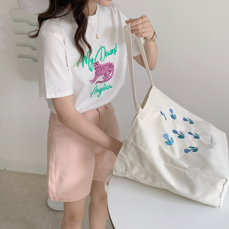 Lõuendist õlakott naistele Tulbitrükkiga naiste vabaaja käekott Kandekott Suure mahutavusega puuvillane korduvkasutatav ostukott