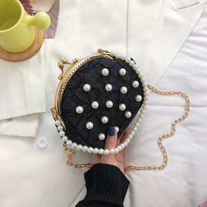 2021 Νέα μίνι χαριτωμένη μαργαριταρένια τσάντα γυναικεία μοντέρνα μόδα, αλυσίδα Messenger Τσάντα μαργαριτάρι Τσάντες χεριού Σχέδιο χιαστί