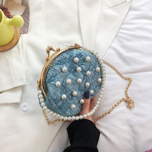 2021 Νέα μίνι χαριτωμένη μαργαριταρένια τσάντα γυναικεία μοντέρνα μόδα, αλυσίδα Messenger Τσάντα μαργαριτάρι Τσάντες χεριού Σχέδιο χιαστί