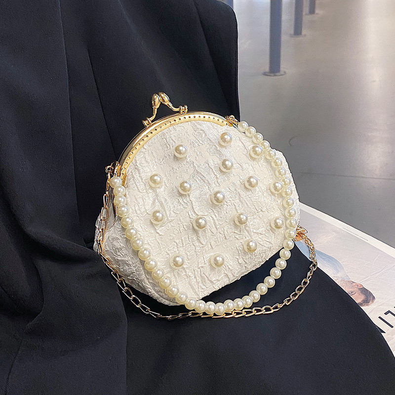 2021 Νέα μίνι χαριτωμένη μαργαριταρένια τσάντα γυναικεία μοντέρνα μόδα, αλυσίδα Messenger Τσάντα μαργαριτάρι Τσάντες χεριού Σχέδιο χιαστί