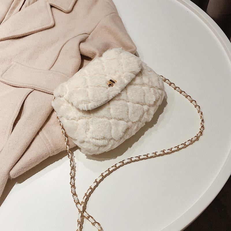 Ανοιξιάτικη και καλοκαιρινή τριχωτή μικρή τσάντα γυναικεία τσάντα 2022 καλοκαίρι νέα μοντέρνα all-match τσάντα αγγελιοφόρου μόδας τσάντα αλυσίδας με αλυσίδα