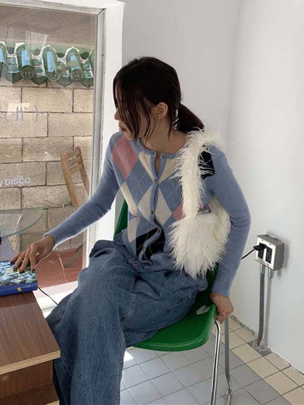 Genți de umăr albe pentru femei, lungi și păroase la subrat