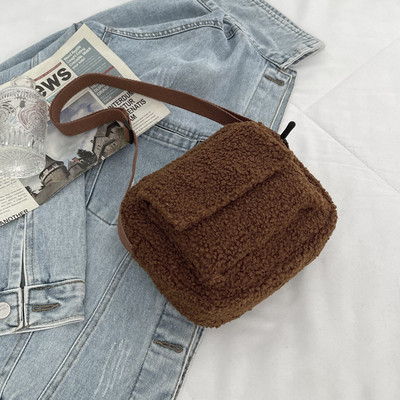 Yogodlns Winter Paluskott Naistele armas väike õlakott klapp kaenlaalune käekott Villane kohev karusnahast põikkott Luksuslik sidur