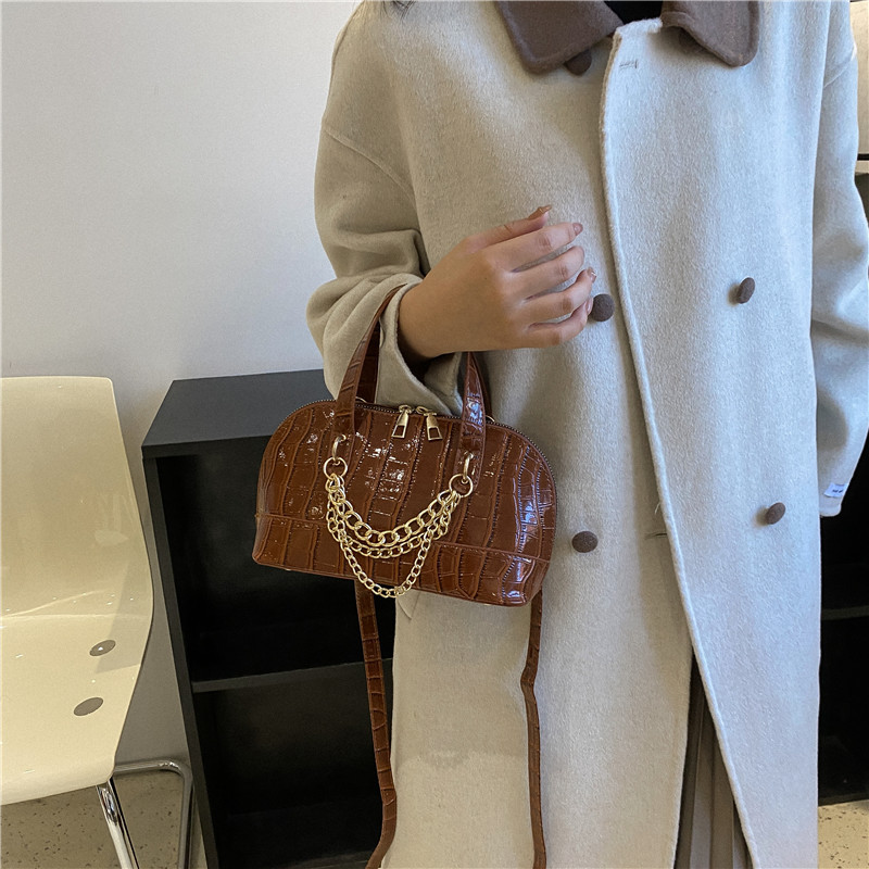 Дамска чанта за едно рамо с текстурен камък за жени Ретро универсални вериги Ракови чанти Нова ежедневна чанта през рамо