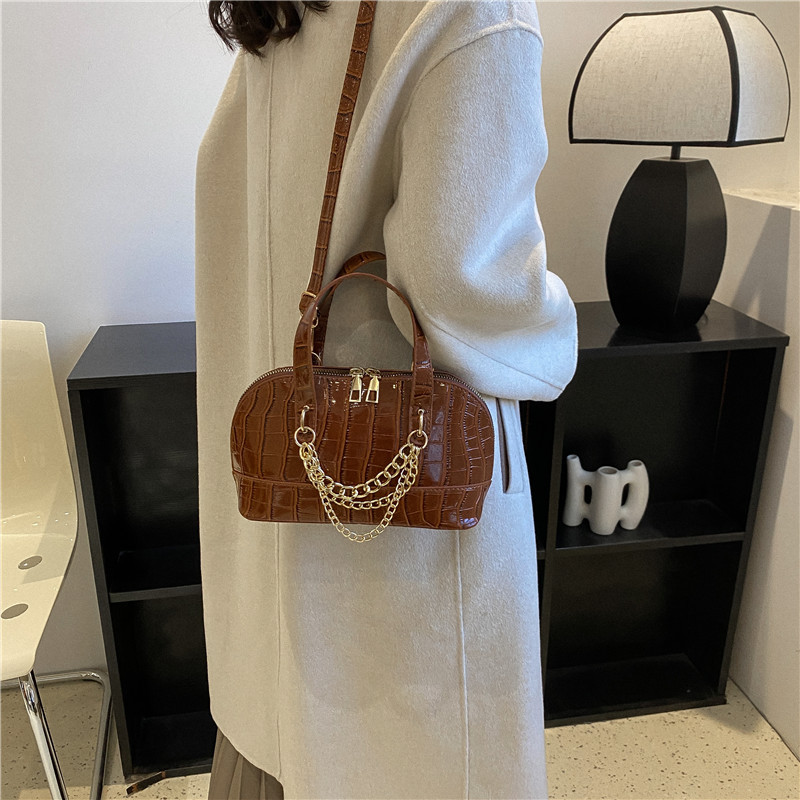 Дамска чанта за едно рамо с текстурен камък за жени Ретро универсални вериги Ракови чанти Нова ежедневна чанта през рамо