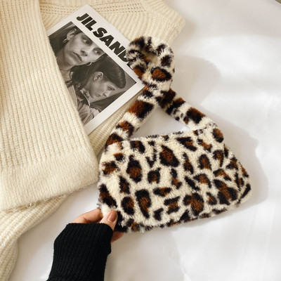 Kandekotid INS Mood Naiste Lehmaprint Mini õlakotid Naistele Talvised pehmed kaenlaaluste kotid Leopard Sebra muster kohev
